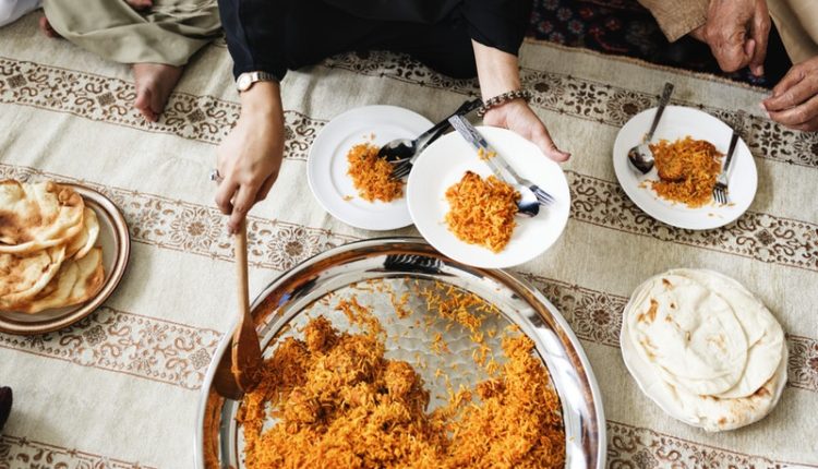 Mató a su novio lo cocinó y lo sirvió a sus invitados CON ARROZ